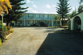 Troubridge Hotel - Accommodation Cooktown 0