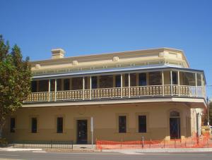 The British Hotel - Accommodation Cooktown 0