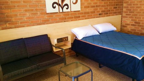 Jackaroo Apartments - Accommodation Cooktown 1