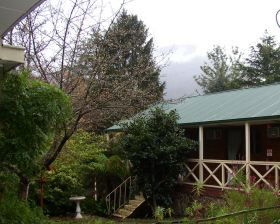 Warburton Lodge - Accommodation Cooktown 0