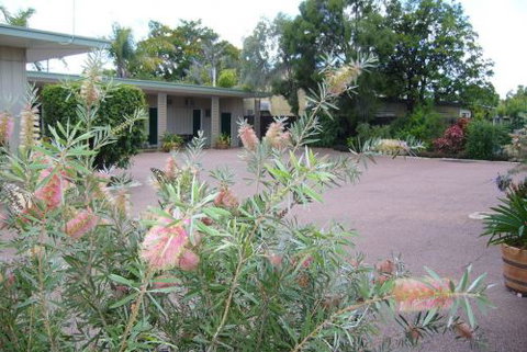 Barcaldine Motel & Villas - Accommodation Cooktown 2