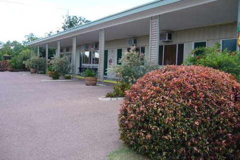 Barcaldine Motel & Villas - Accommodation Cooktown 3