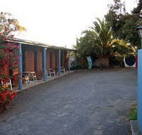 La Cochon Rose Motel amp Art Gallery - Accommodation Cooktown