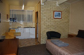 Coastal Comfort Motel - Accommodation Cooktown 0