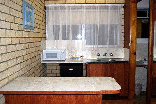 Coastal Comfort Motel - Accommodation Cooktown 1