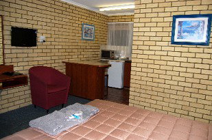 Coastal Comfort Motel - Accommodation Cooktown 4