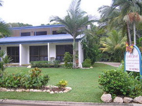 Apollo Jewel Beachfront Apartments - Accommodation Cooktown 0