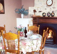 Burdett's Waratah Cottage - Accommodation Cooktown