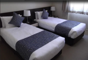 175 (formerly Wesley Lodge) - Accommodation Cooktown 16