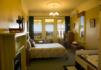 Moments Mountain Retreat - Accommodation Cooktown 11