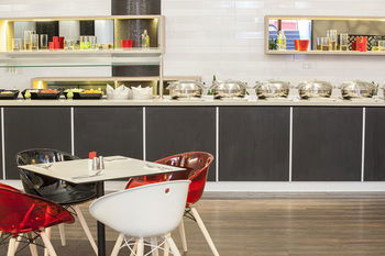 Ibis Melbourne Hotel And Apartments - Accommodation Cooktown 0