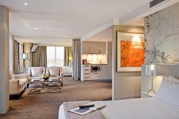 Art Series - The Olsen - Accommodation Cooktown 5