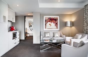 Art Series - The Olsen - Accommodation Cooktown 19