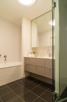 AKOM Docklands - Accommodation Cooktown 35