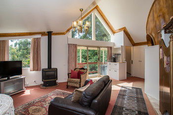 A Camelot Tower & Penthouse - Accommodation Cooktown 45