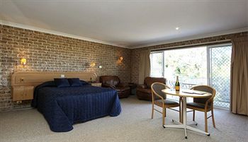 The Hermitage Motel - Accommodation Cooktown 25