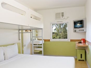 Ibis Budget Fawkner - Accommodation Cooktown 2