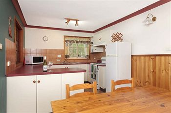 Eagleview Resort - Accommodation Cooktown 3