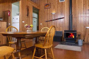 Eagleview Resort - Accommodation Cooktown 7
