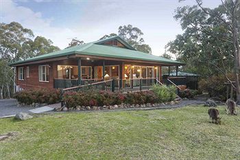 Eagleview Resort - Accommodation Cooktown 10
