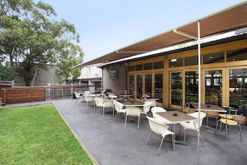 High Flyer Hotel - Accommodation Cooktown 3