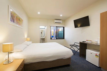 High Flyer Hotel - Accommodation Cooktown 15