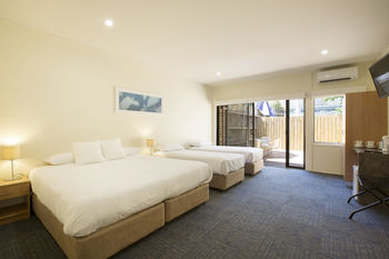 High Flyer Hotel - Accommodation Cooktown 19