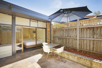 High Flyer Hotel - Accommodation Cooktown 20
