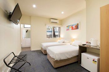 High Flyer Hotel - Accommodation Cooktown 21