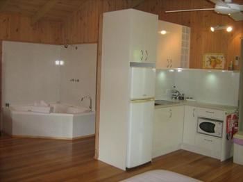 Belle's At Montville - Accommodation Cooktown 7