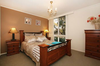 Wattle Holiday Rental - Accommodation Cooktown 1