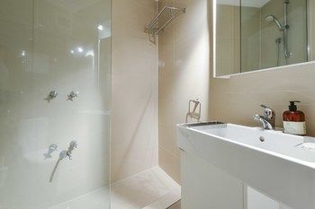 CBD Vistas - Accommodation Cooktown 0