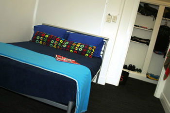 Zing Backpackers - Accommodation Cooktown 7