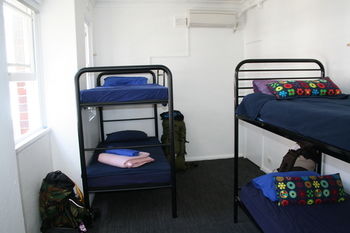 Zing Backpackers - Accommodation Cooktown 10