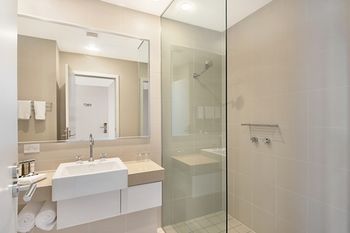 Magenta Studio Room - Accommodation Cooktown 10