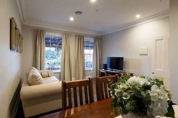 Bathurst Royal Apartments - Accommodation Cooktown 4
