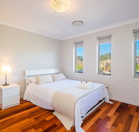 Getaway Holiday House Bankstown - Accommodation Cooktown
