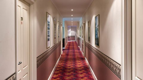 BEST WESTERN Ensenada Motor Inn - Accommodation Cooktown 3