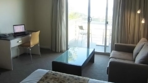 BEST WESTERN Beachfront At Bicheno - Accommodation Cooktown 1