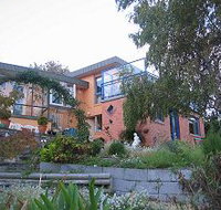 Alexanders Airport Accommodation - Accommodation Cooktown