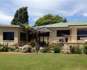 Beachway Motel + Restaurant - Accommodation Cooktown 0