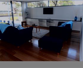 Tuckers Rocks Cottage - Accommodation Cooktown 1