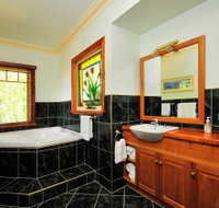 Beauty Point's Pomona Spa Cottages
