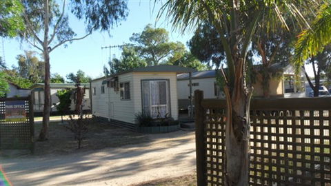 Nathalia Motel And Holiday Park - Accommodation Cooktown 1