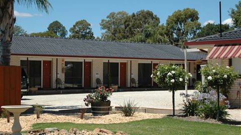 Motel Woongarra - Accommodation Cooktown 2