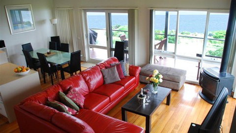 A Great Ocean Road Resort Whitecrest - Accommodation Cooktown 5