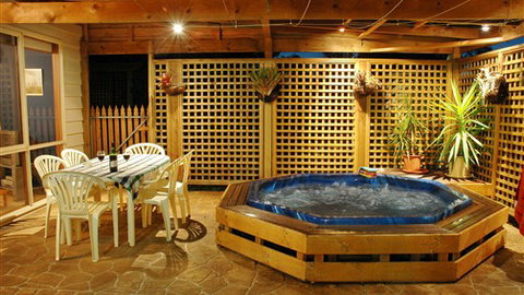 Woodland By The Bay - Accommodation Cooktown 7