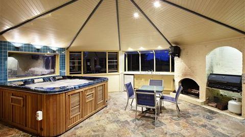 Lawson Lodge Country Estate - Accommodation Cooktown 3