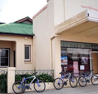 The Glen Bakery - Accommodation Cooktown