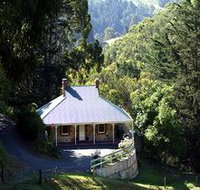 Bishops Adelaide Hills - Henry's - Accommodation Cooktown